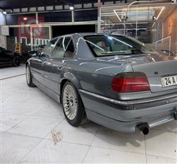 بي ام دبليو الفئة 7